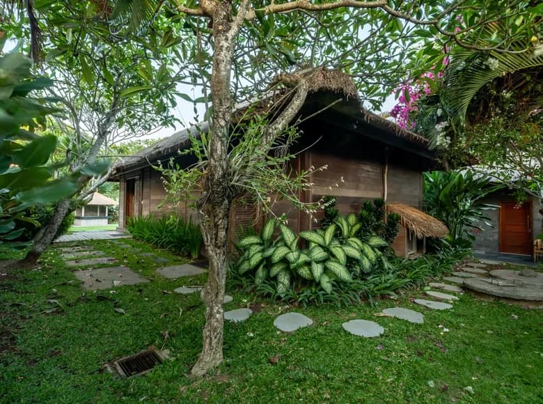 Apartment 8 bedrooms 1 700 m² Kerobokan, Indonesia — 2