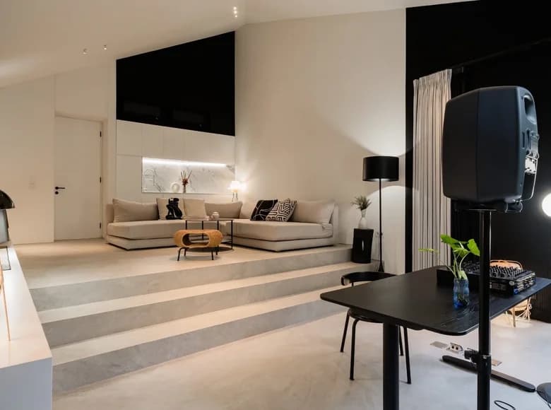 3 bedroom apartment 250 m² Kerobokan Kelod, Indonesia — 10
