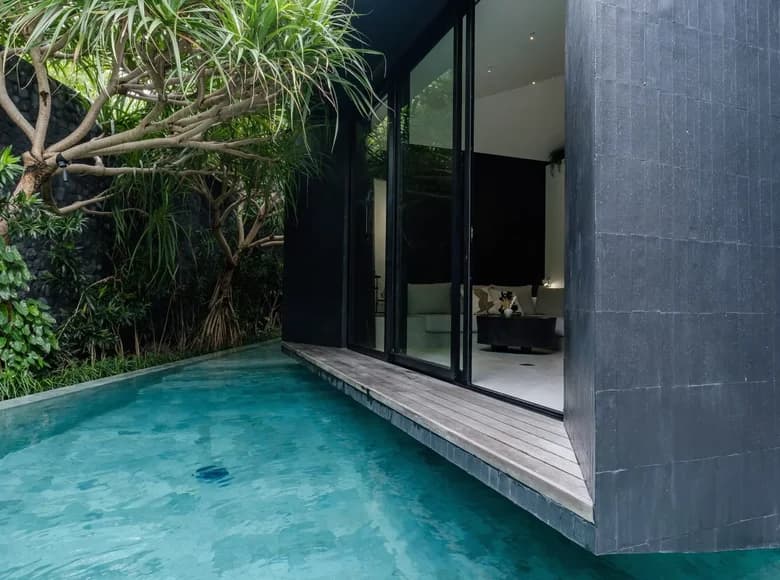 3 bedroom apartment 250 m² Kerobokan Kelod, Indonesia