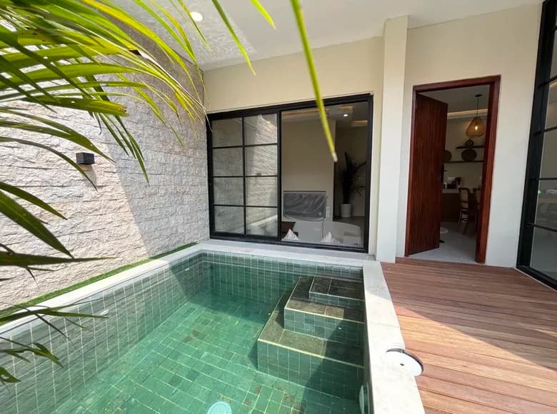 3 bedroom apartment 120 m² Tibubeneng, Indonesia — 2
