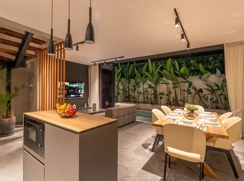 2 bedroom Villa 105 m² Kerobokan Kelod, Indonesia